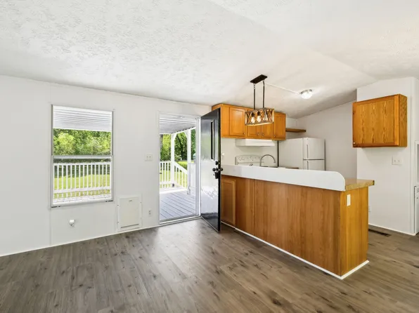 161 Longbranch Rd, Hohenwald, TN 38462