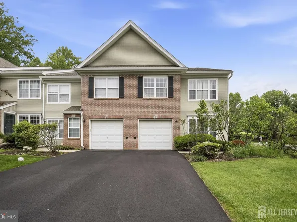 101 Wellington Park Dr, Princeton, NJ 08540
