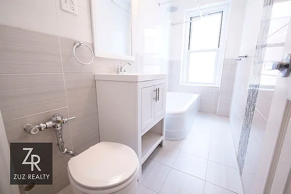 Rented by Zuz Realty | media 11