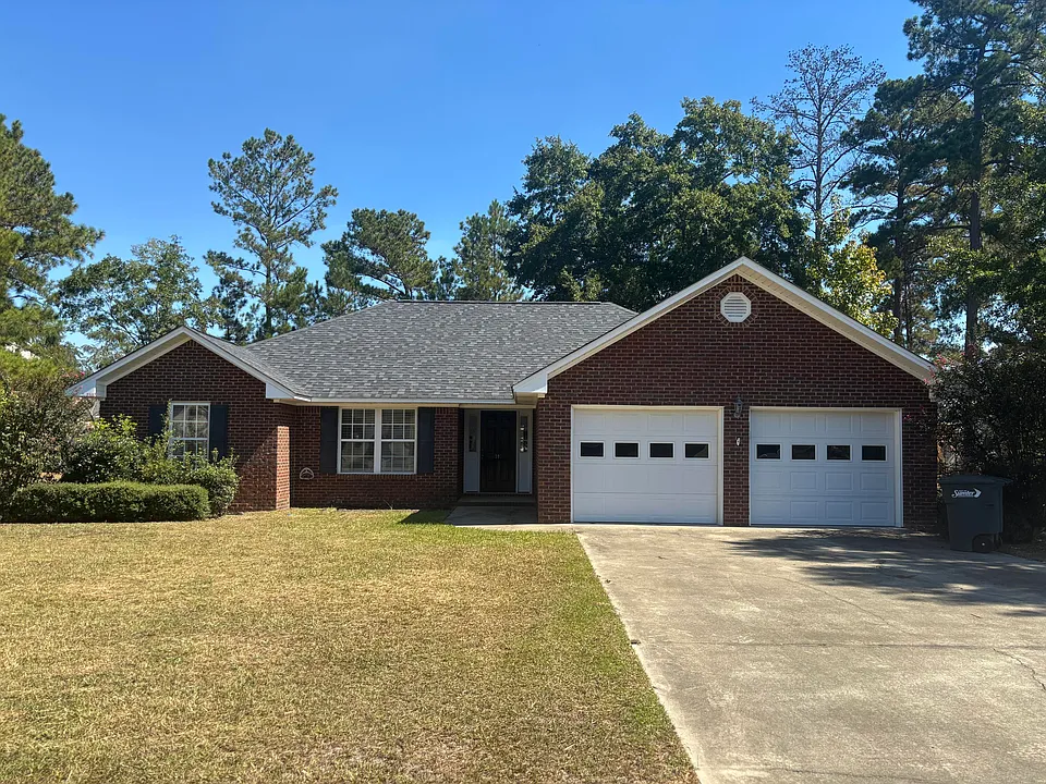 305 Trillium Ln