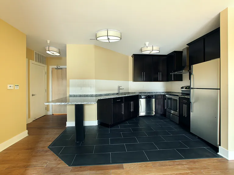 834 Lake Drive Apartments — Photo 12