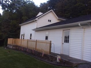 601 Cream Hollow Rd, East Freedom, PA 16637