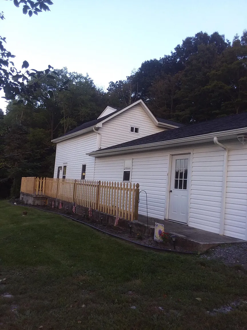 601 Cream Hollow Rd photo 1