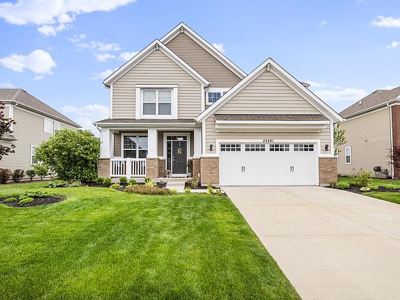 3rd image of 25241 W Baytree Cir