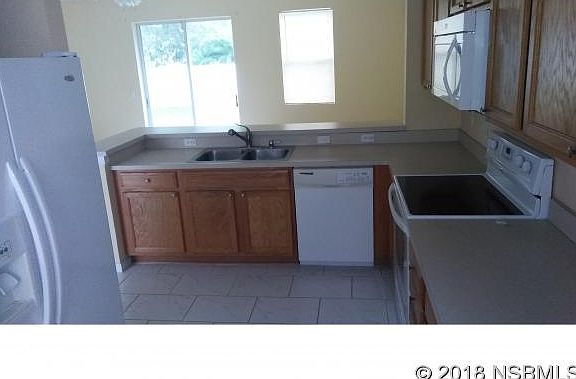 4th image of 1919 Yellowfin Dr