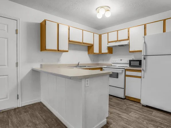 Lakeview Apartments, 742 N 100 E #F6b68ace9, Tooele, UT 84074