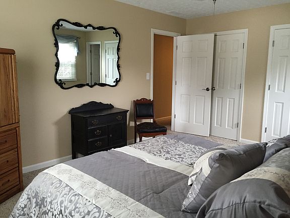 5th image of 5037 Beechwood Cir