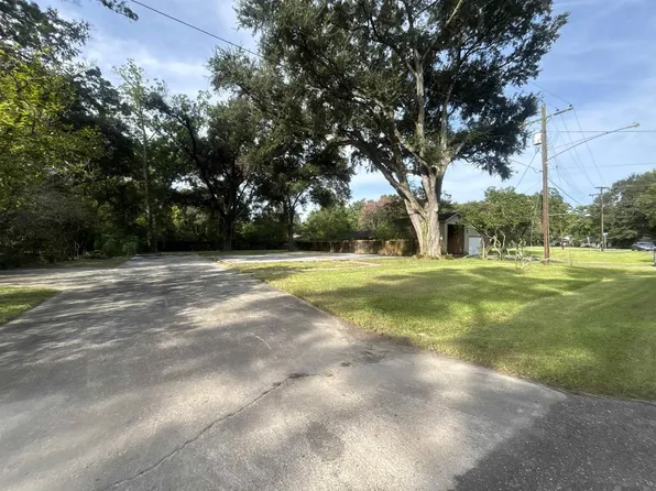 8350 Boone Ave, Baton Rouge, LA 70808