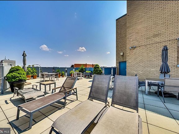 4th image of 1239 Vermont Ave NW APT 210