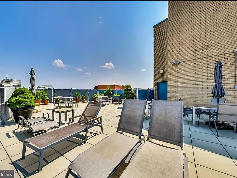1239 Vermont Ave NW #210 — Photo 4