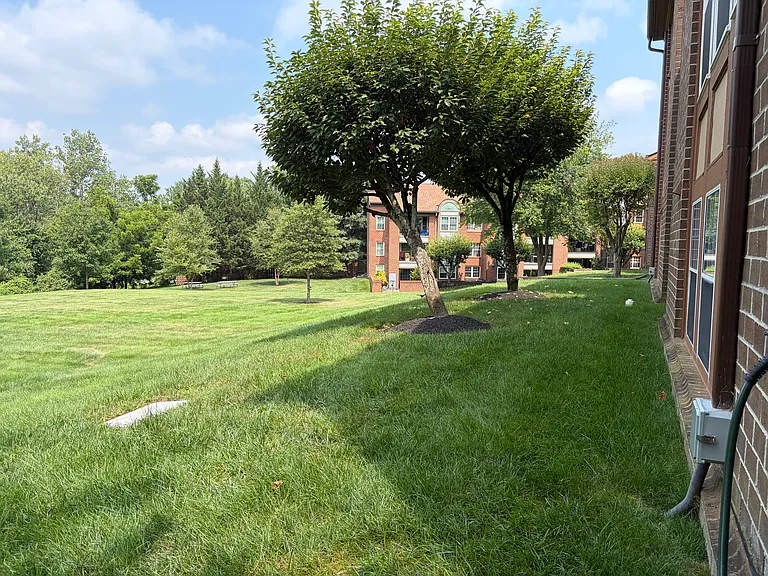 2111 Woodbox Ln #A — Photo 40