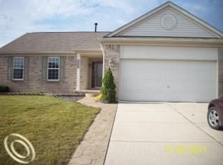 56635 Honey Ct, Macomb, MI 48042