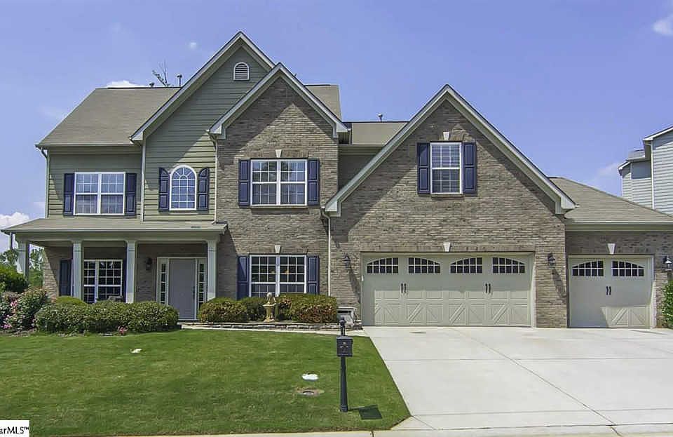 1st image of 253 Strasburg Dr