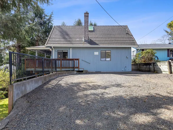 1321 NE Regatta Park Rd, Lincoln City, OR 97367