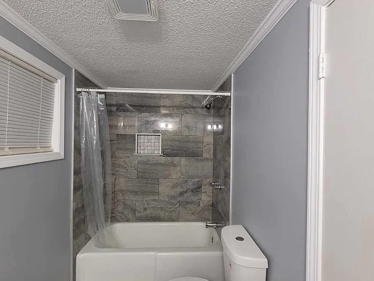 8715 Doyle Springs Rd — Photo 2