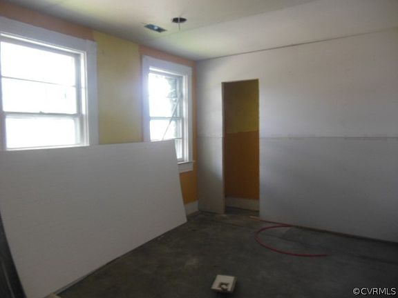 4th image of 322-324 Hinton St