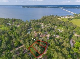 7631 Forest Hill Dr, Frankston, TX