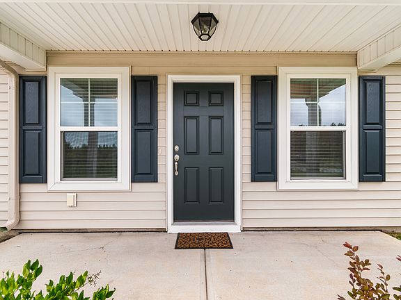 2nd image of 1446 N Evergreen Forest Dr SE