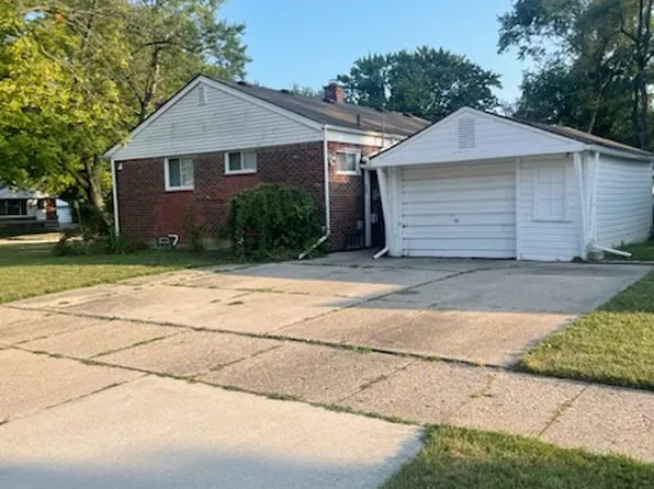 19448 Woodmont St, Harper Woods, MI 48225