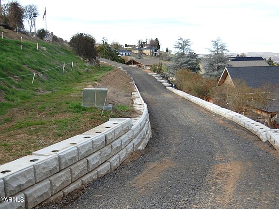 3rd image of Nka S Naches Rd