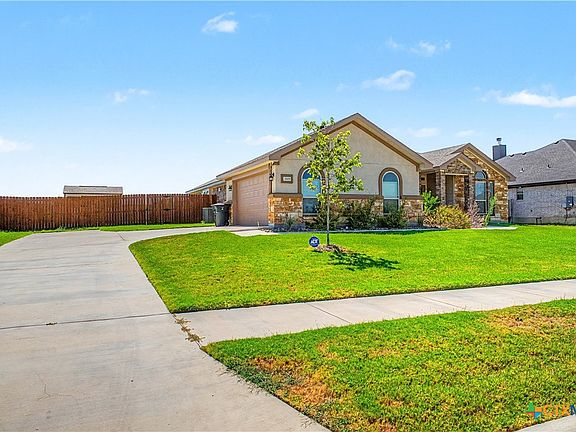 3rd image of 2509 Meadow Lark Dr