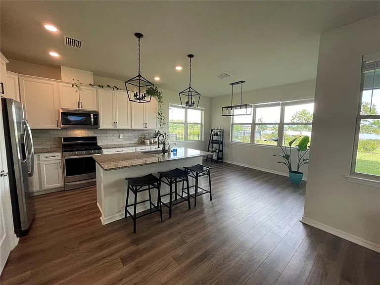 3323 Monroe Meadows Dr — Photo 10