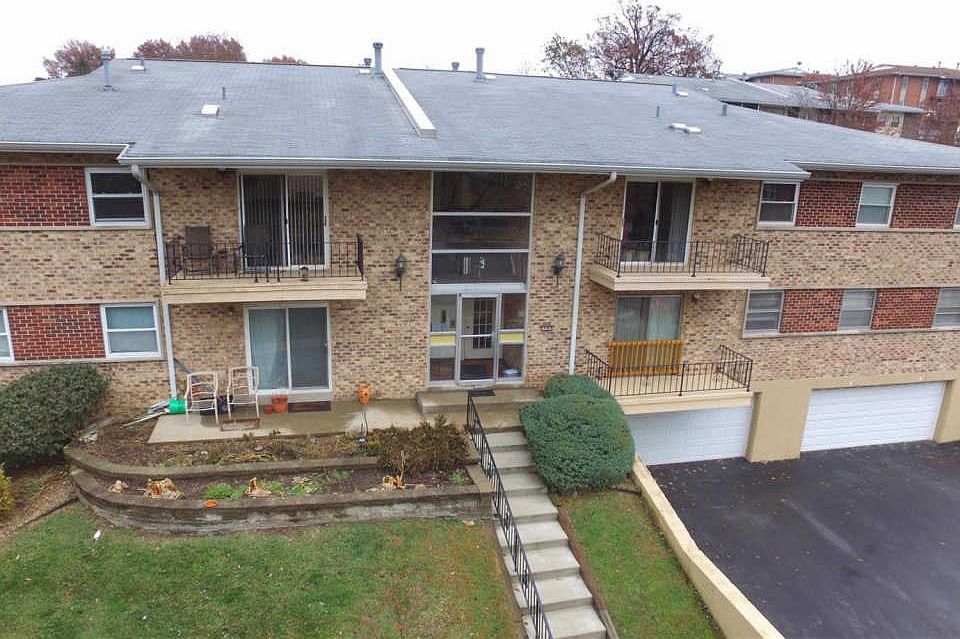 1st image of 10387 Forest Brook Ln APT B