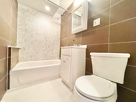 Rented by City Connections Realty | media 20