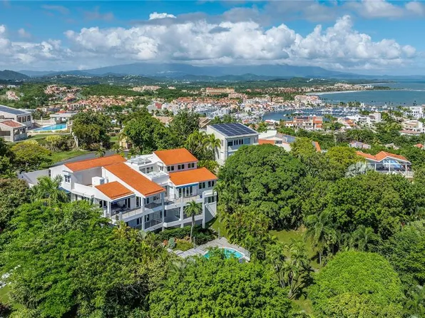 12 Ridge Top Dr, Humacao, PR 00791