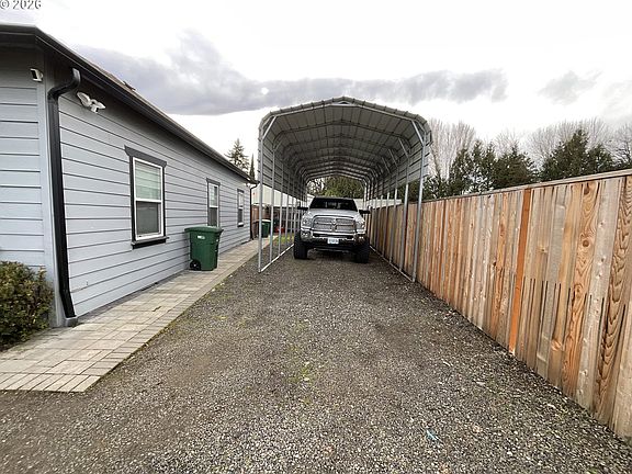 3rd image of 1310 Gales Creek Rd