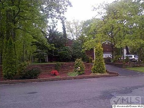 1st image of 100 Oak St