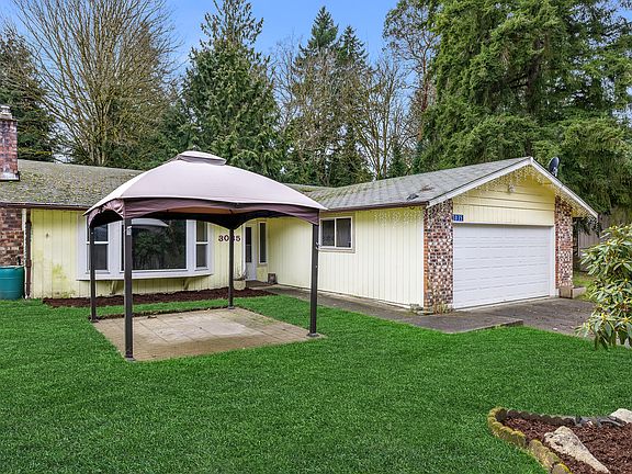 3rd image of 3035 Aegean Blvd NE