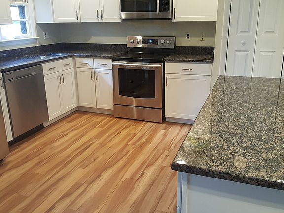 SNEAK PEEK - NEW KITCHEN!