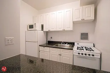 Rented by Wave Real Estate Group