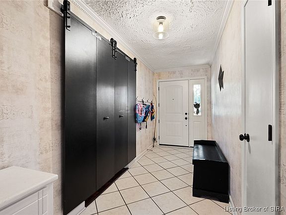 4th image of 917 Brentwood Court