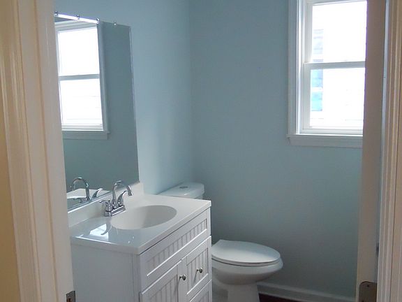 3rd image of 3213 Idlewood Ave
