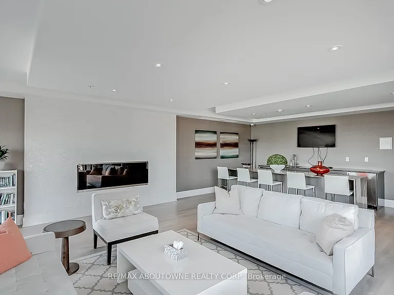 128 Garden Dr #406 — Photo 34