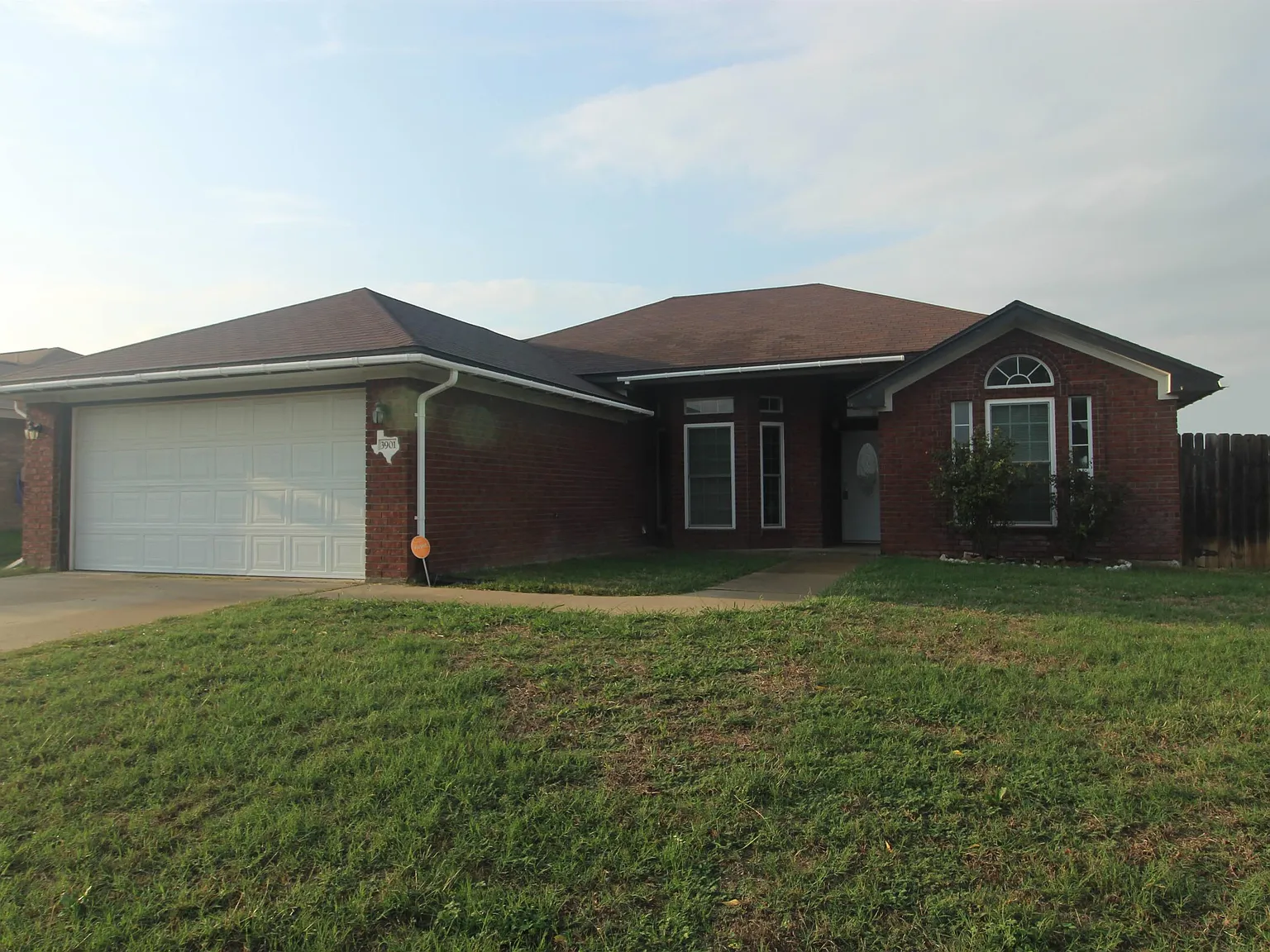 3901 Crosscut Loop - 1 — Photo 1