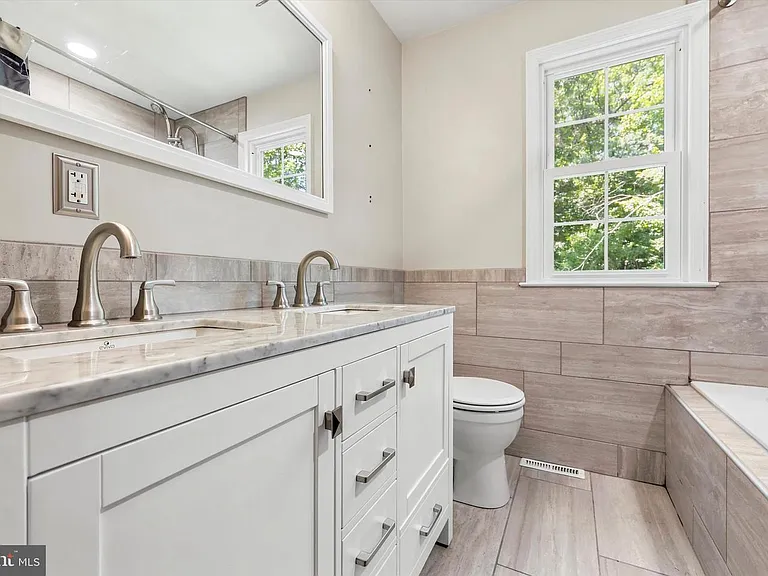 6 Janice Dr — Photo 19