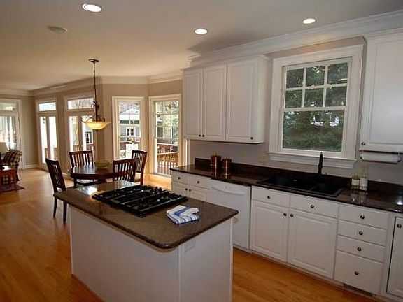 Open Kitchen