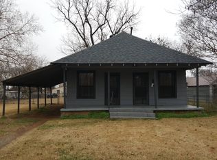 715 S 3rd Ave, Durant, OK 74701