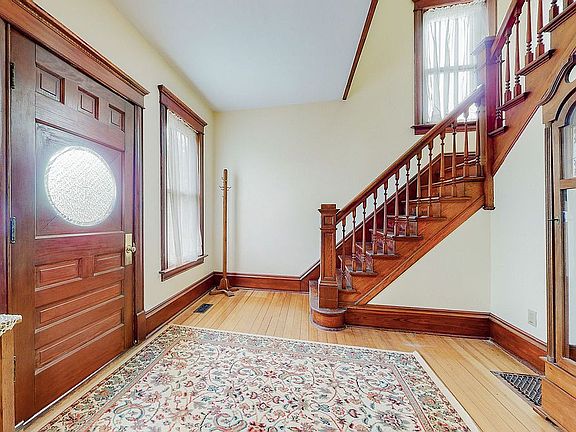 4th image of 1875 69th St