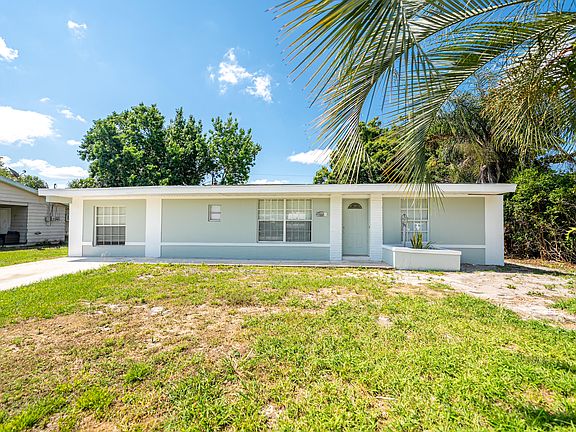 4th image of 618 Coconut Avenue N