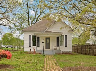 2047 N Campbell Avenue, Springfield, MO 65803
