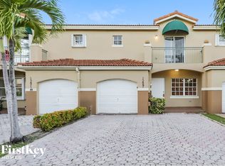 15867 SW 68th Ter, Miami, FL 33193