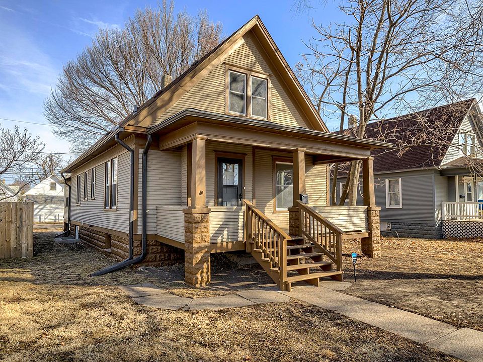 1st image of 2558 Camden Ave