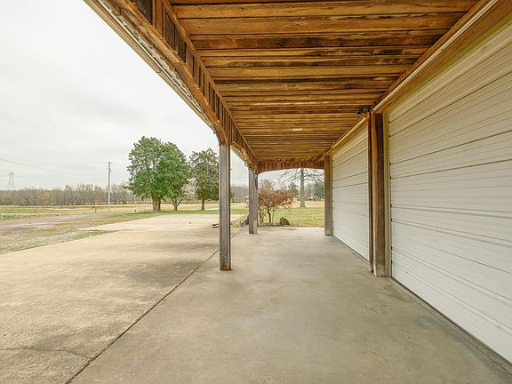 3rd image of 1228 Pair Rd