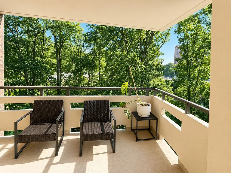 1808 Old Meadow Rd #1005 — Photo 3