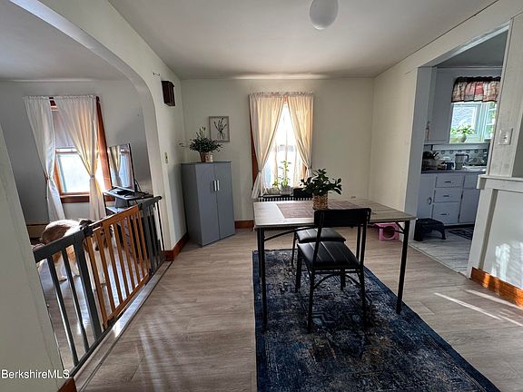 5th image of 13 Water St