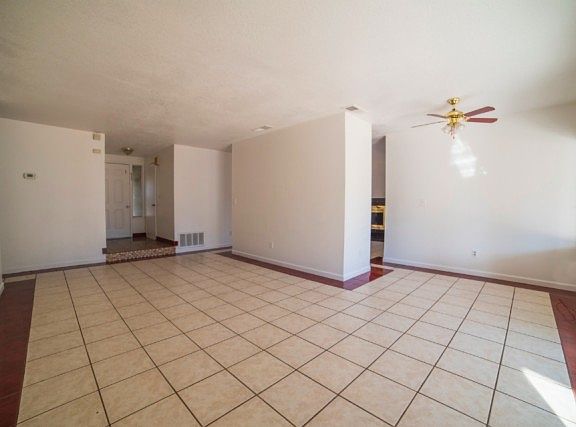 4th image of 7616 McMullen Way